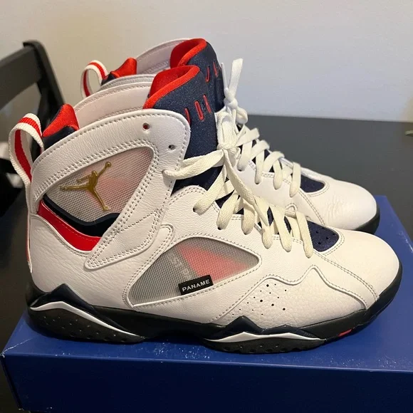 AIR JORDAN 7 RETRO BCFC White University Red